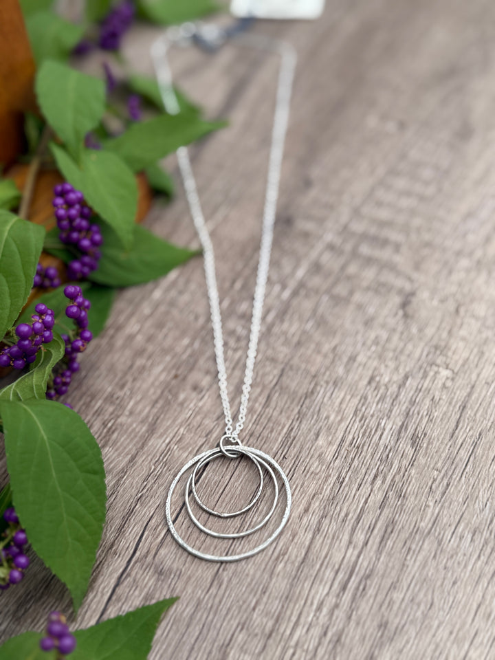 Many Circles Necklace