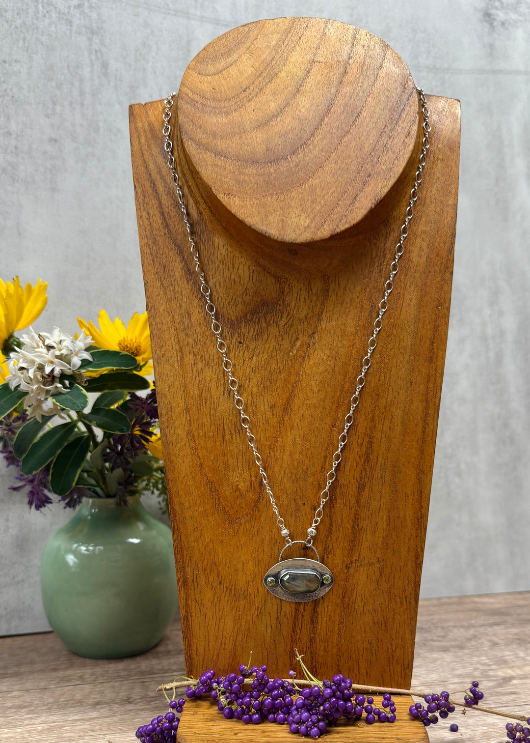 Labradorite Saucer Necklace