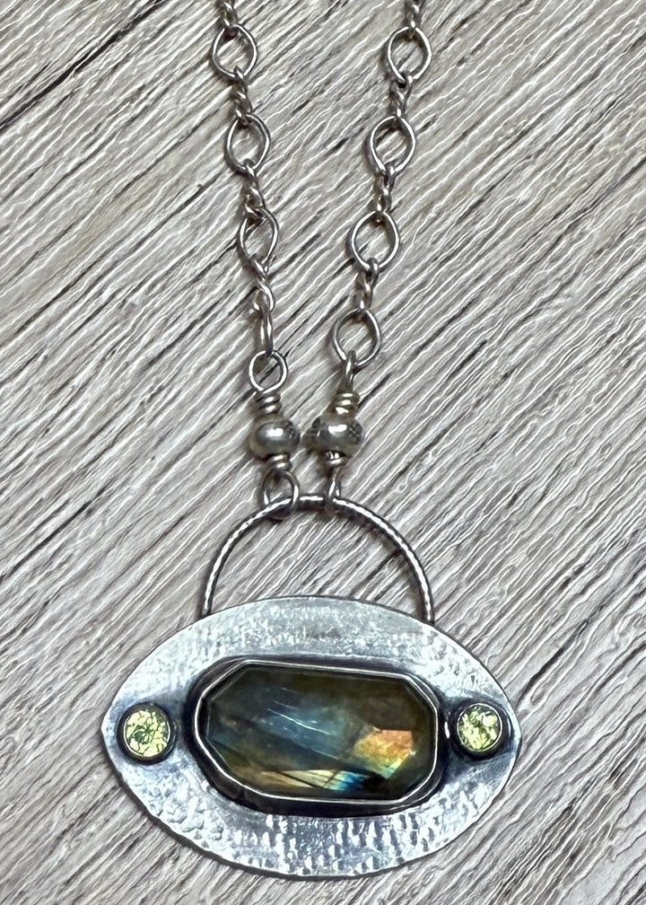 Labradorite Saucer Necklace