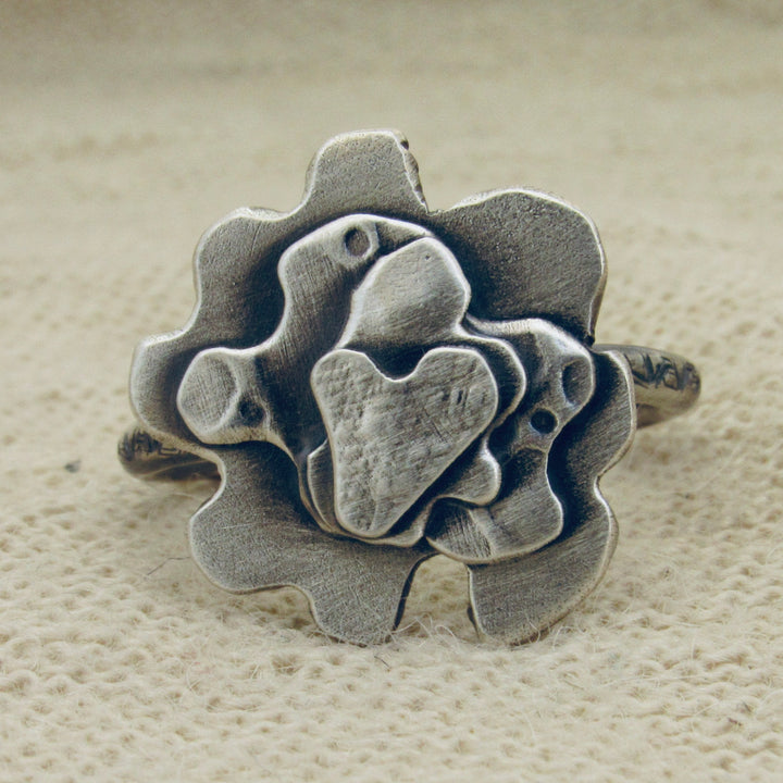 Carnation Ring