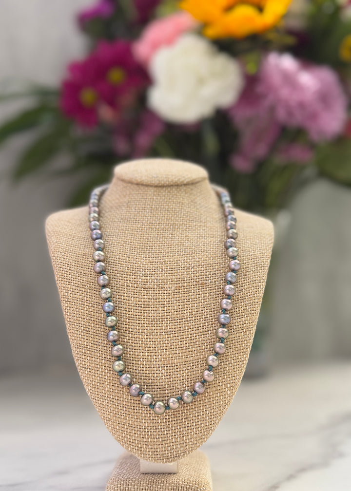 Soft Peacock Pearl Necklace