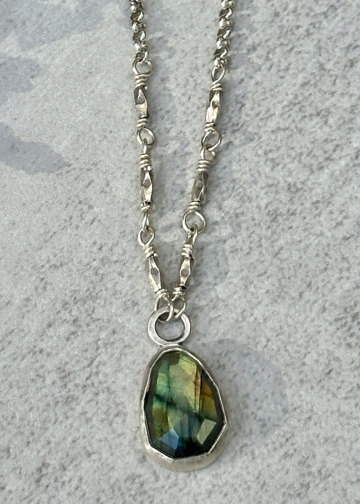 Labradorite Links Necklace