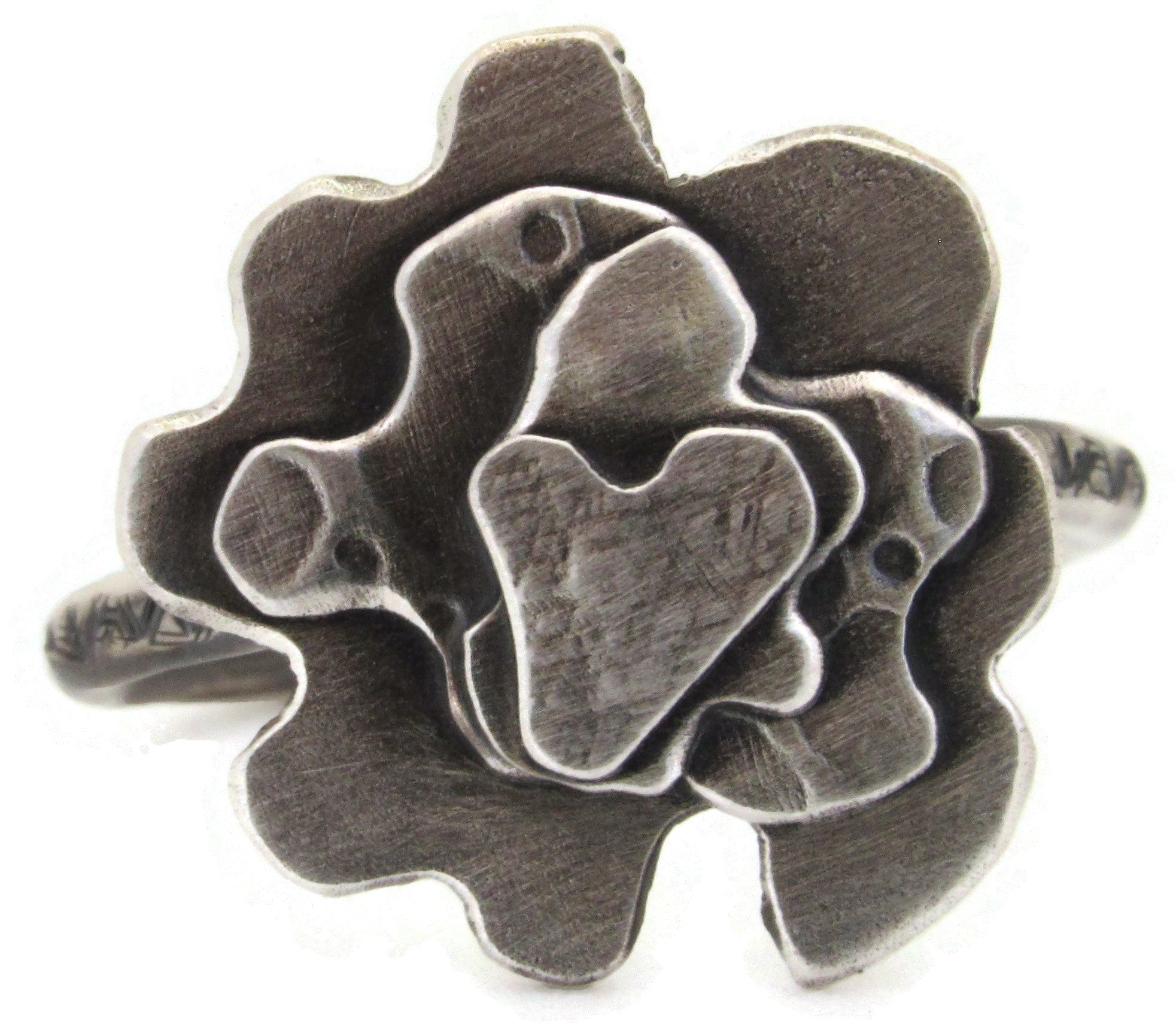 Carnation Ring